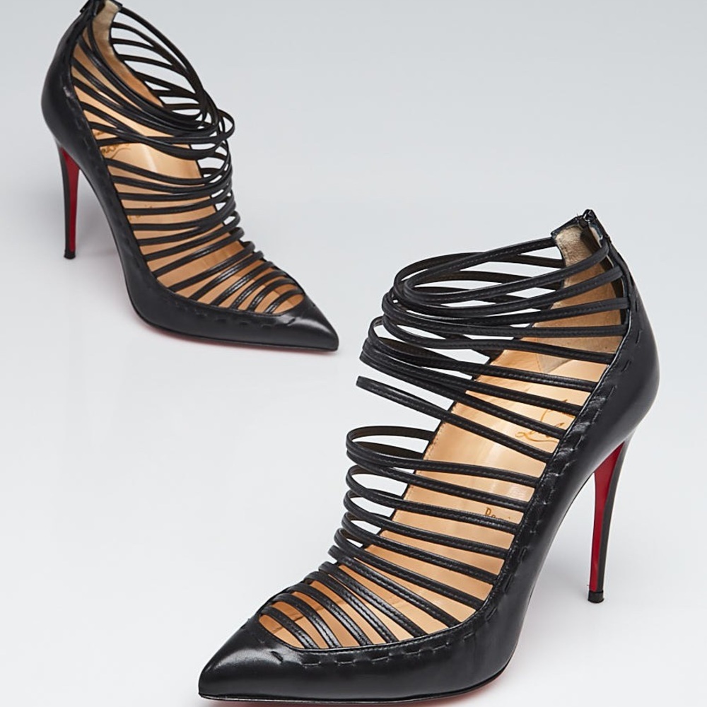 CHRISTIAN LOUBOUTIN
Black Leather Gortik 100 Pumps